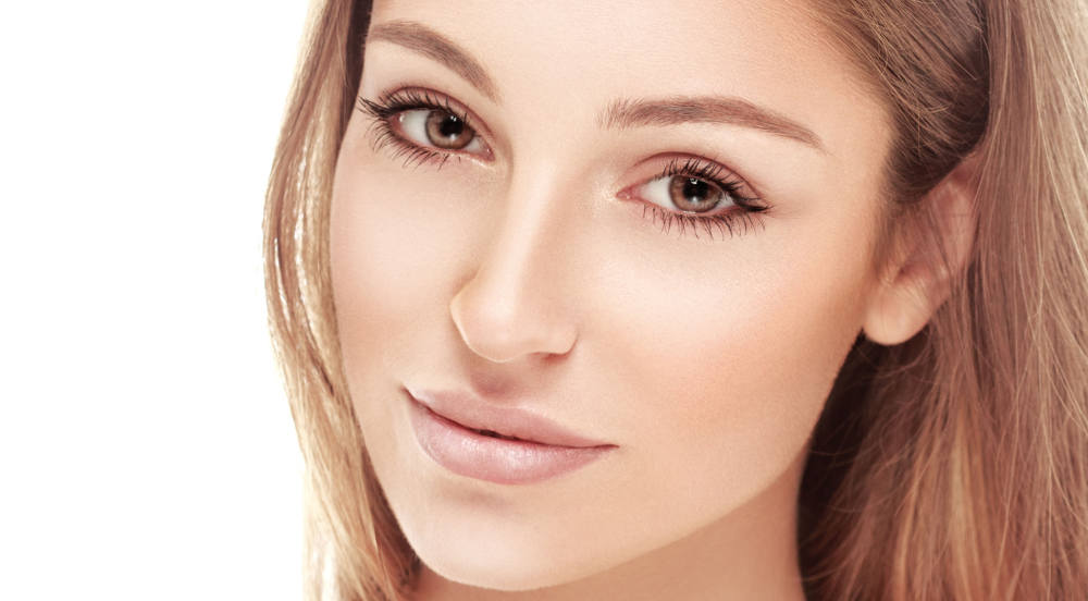Huntington Beach Eyelid Surgery with Cosmetic Surgeon Dr. Tavoussi